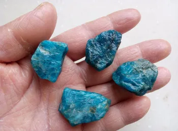 100 g na Naravno Modrem Apatite Kristalno Mineralnih Grobo osebke