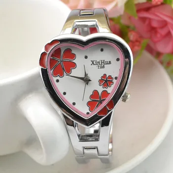 Precej Kristali Štiri Lleaf Ure Romantičnih Srcih Izbiranje Polno Jeklenih Cvetlični Obleko Ure Ženske Modni Korejski Ura Reloj